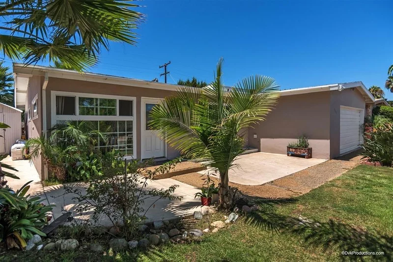 4660 Coconino Way, San Diego, CA 92117