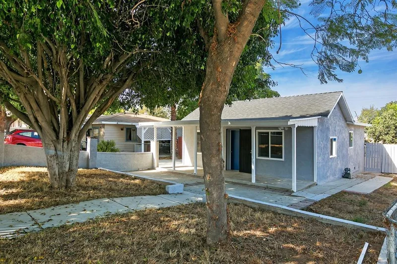 1144 4th, Escondido, CA 92025