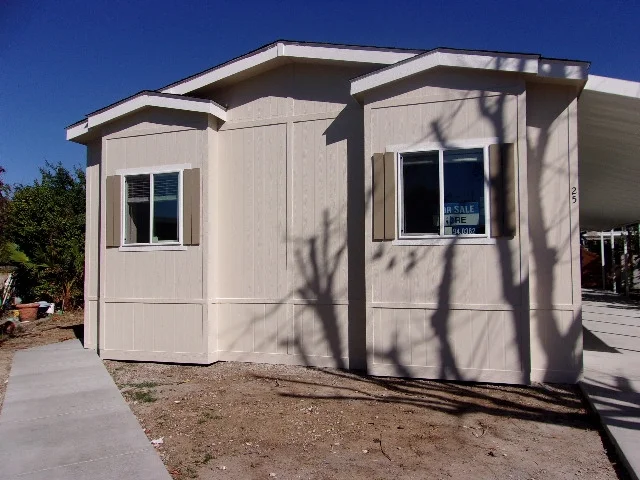 2550 Valley Pkwy #25, Escondido, CA 92027
