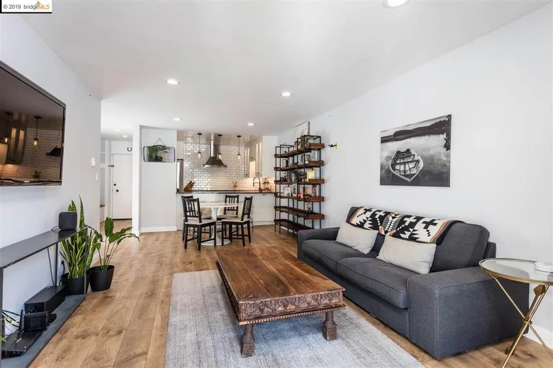 424 Staten #203, Oakland, CA 94610