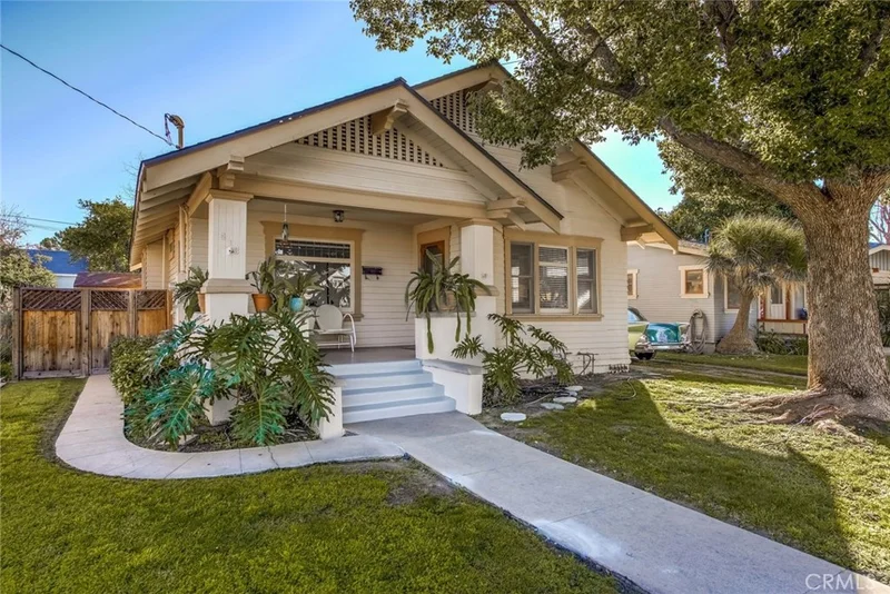413 S Grand Street, Orange, CA 92866