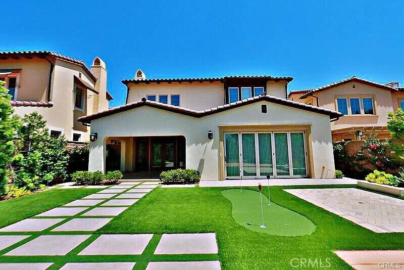 10 Shadybend, Irvine, CA 92602