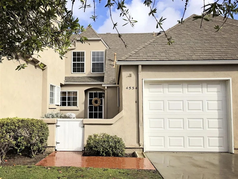 4554 Essex Court, Carlsbad, CA 92010