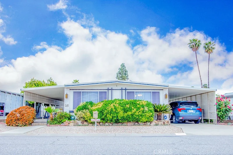 301 San Mateo, Hemet, CA 92543