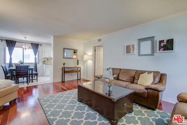8710 Belford #116B, Los Angeles, CA 90045