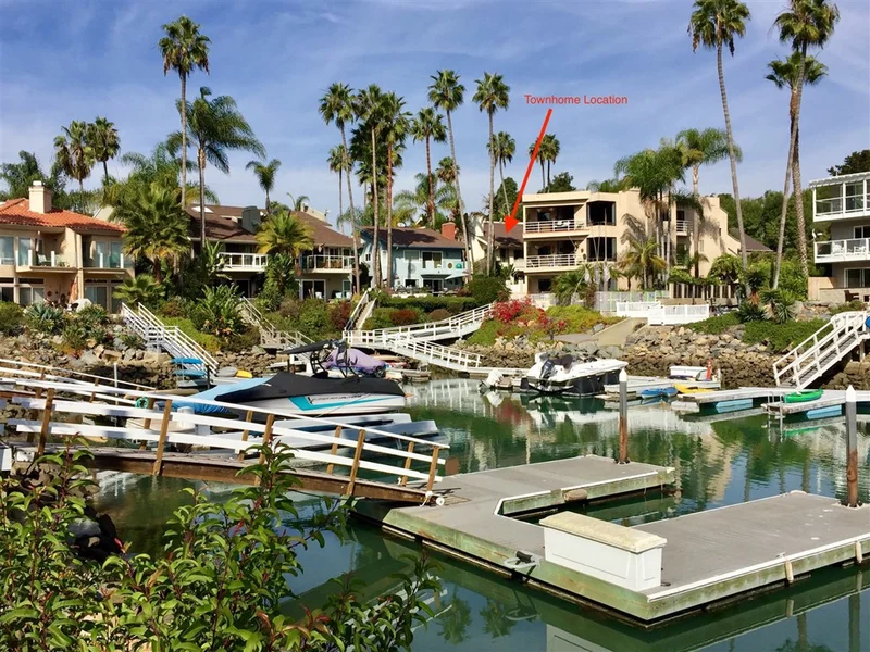 4603 Cove Dr #B, Carlsbad, CA 92008