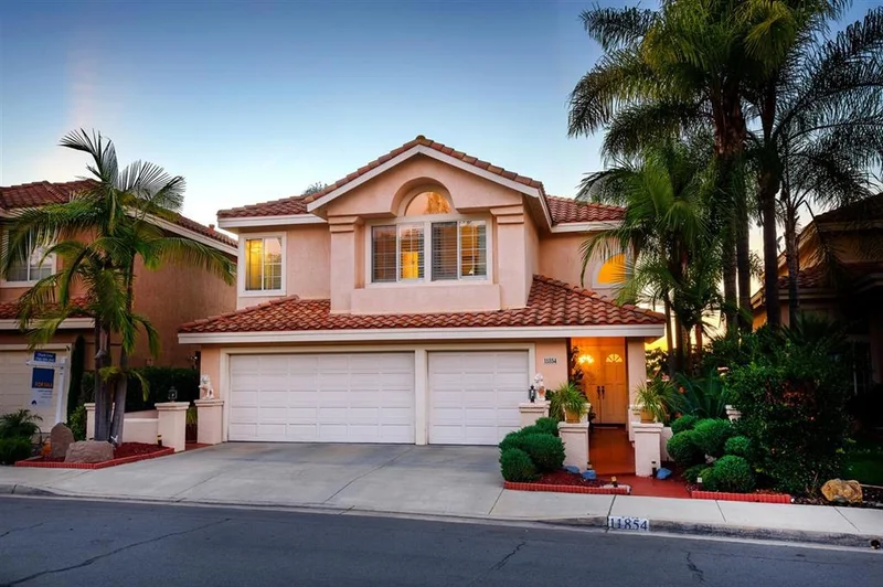 11854 Mendiola Pt, San Diego, CA 92129