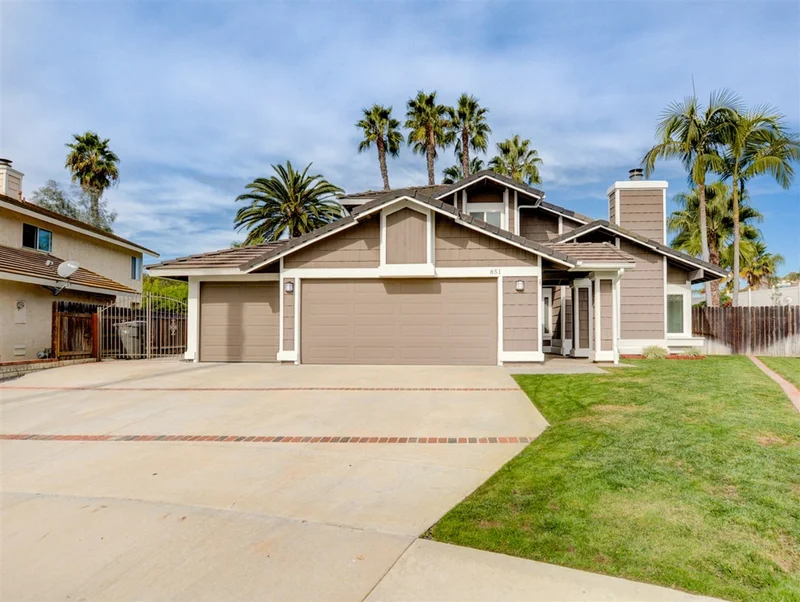 851 Glenwood Dr, Oceanside, CA 92057