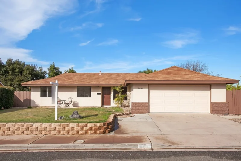 8648 Vista Del Verde, El Cajon, CA 92021