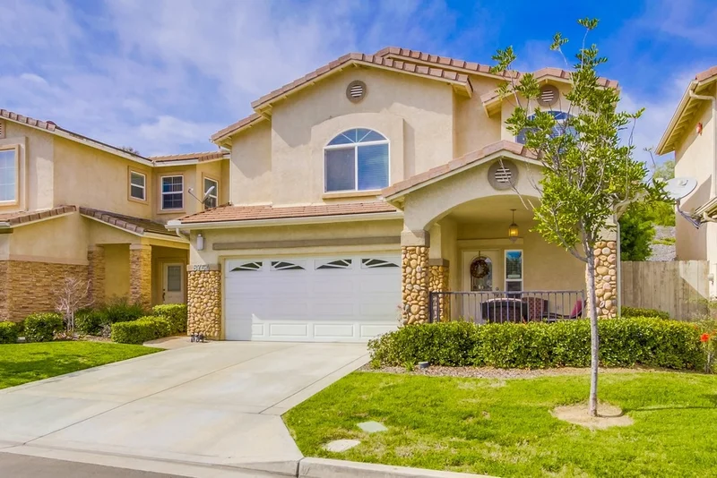 8754 Glen Vista Way, Santee, CA 92071