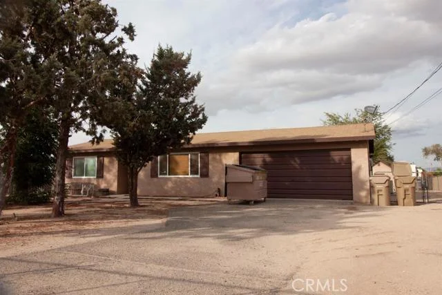 18816 Live Oak, Hesperia, CA 92345