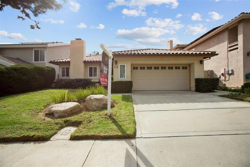 7733 Eagle Ridge Dr, San Diego, CA 92119