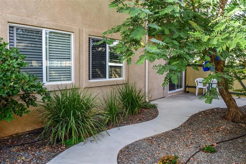 868 Alvarado #5, Fallbrook, CA 92028