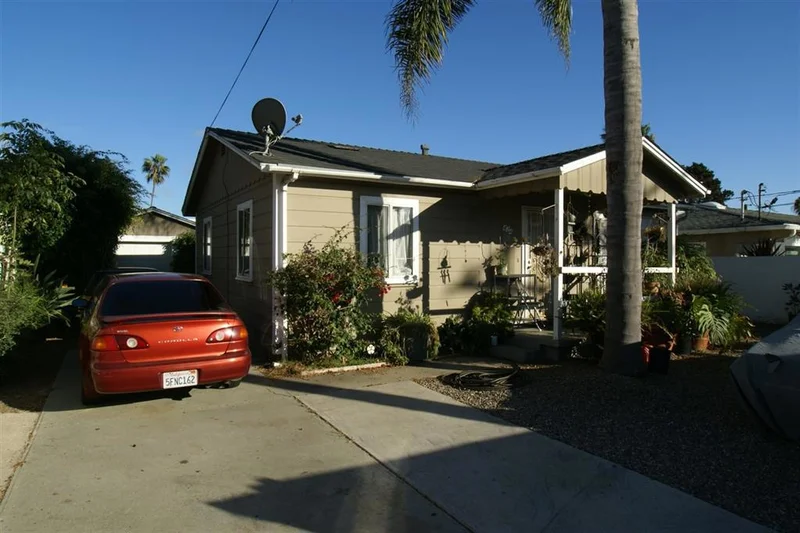 424 Grant Street, Oceanside, CA 92054