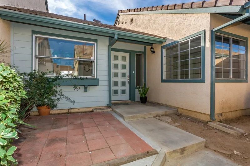 413 Nantucket Gln, Escondido, CA 92027