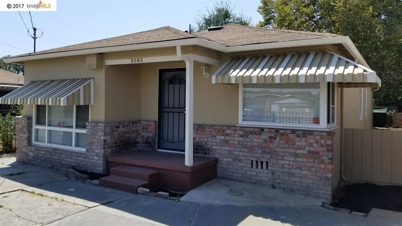 8525 D St, Oakland, CA 94621