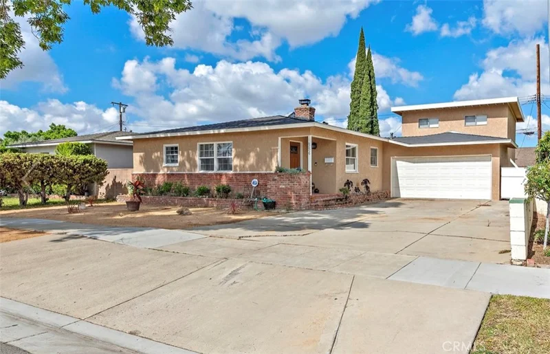 884 Hart, Orange, CA 92867