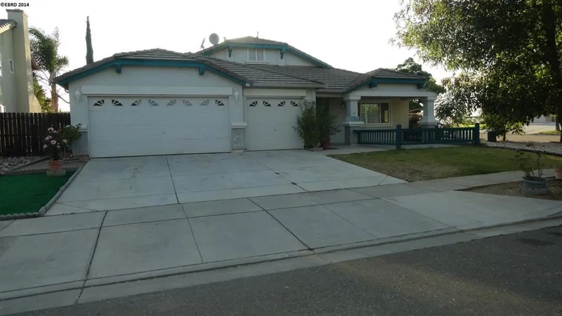 434 Acacia Dr, Oakley, CA 94561-6337