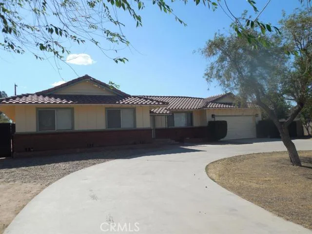 10194 Maple, Hesperia, CA 92345