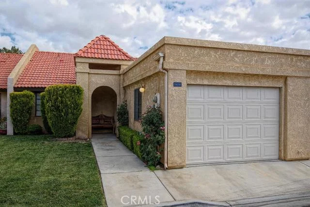 19058 Cedar, Apple Valley, CA 92308