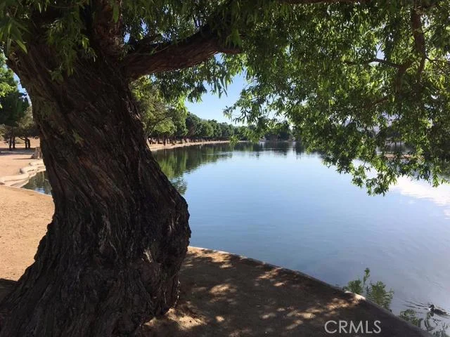 7686 Arrowhead Lake, Hesperia, CA 92345