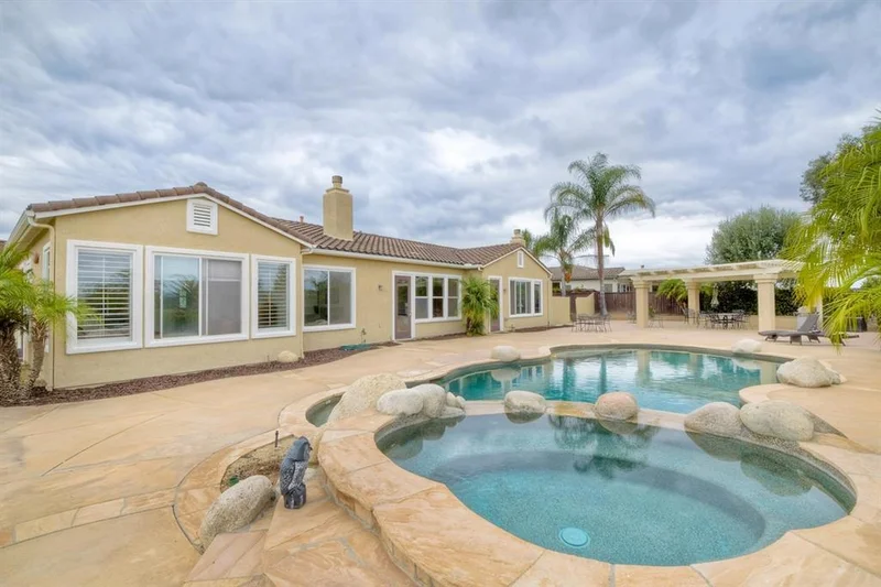 2605 Clearcrest Lane, Fallbrook, CA 92028