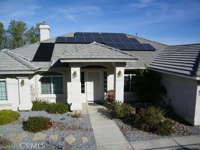 9060 Buena Vista, Apple Valley, CA 92308