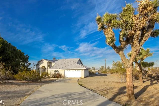 12430 Beekley Road, Phelan, CA 92371