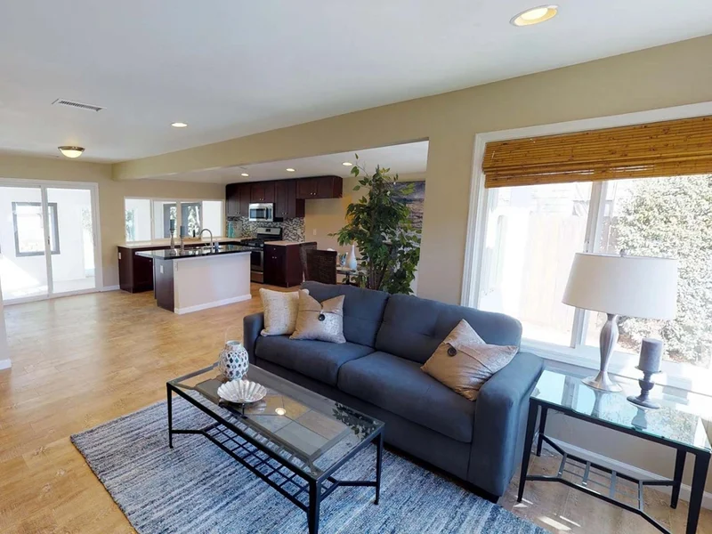 2586 Dryden Rd, El Cajon, CA 92020