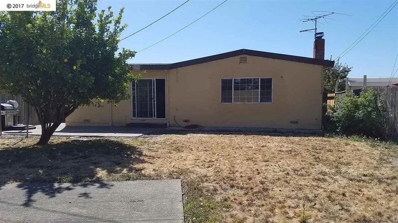 2979 Mckenzie Dr, Richmond, CA 94806
