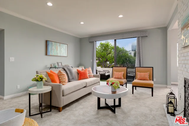 1167 Roxbury #207, Los Angeles, CA 90035