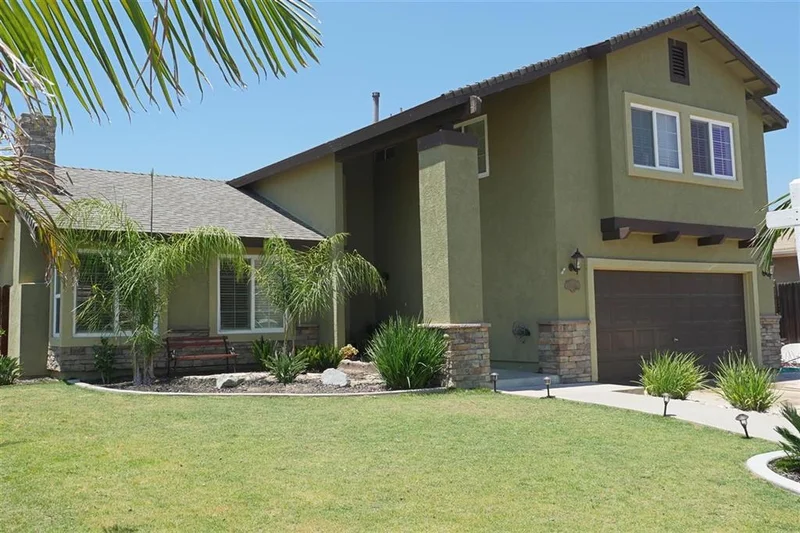 10230 Pebble Beach, Santee, CA 92071