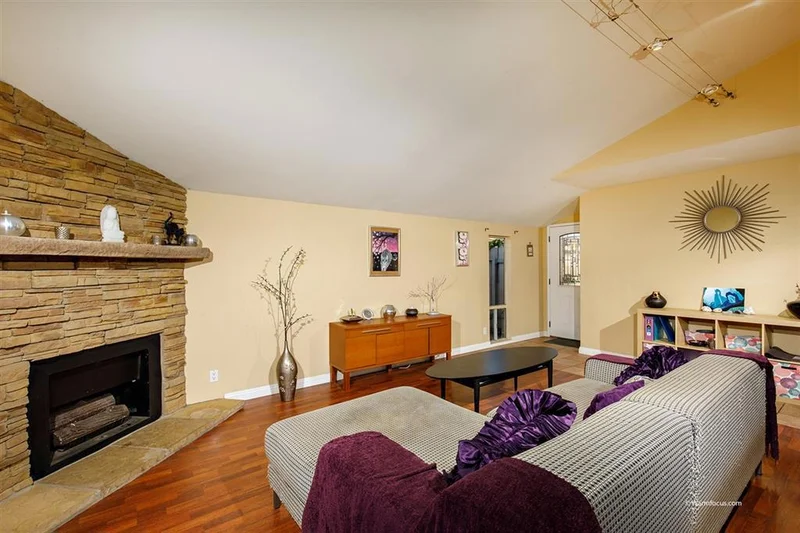 548 Carrie Cir., San Marcos, CA 92069