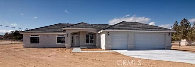 8950 6th, Hesperia, CA 92345