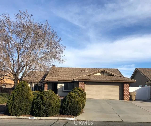 8567 Crescent, Hesperia, CA 92344
