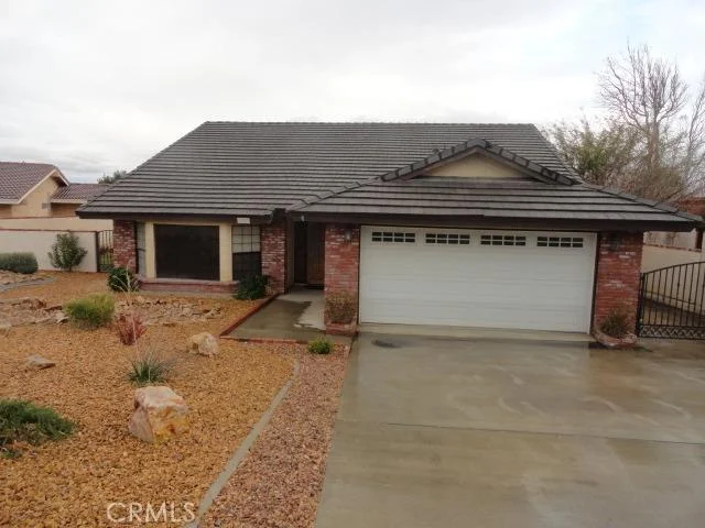 12553 Fox Tail, Victorville, CA 92395
