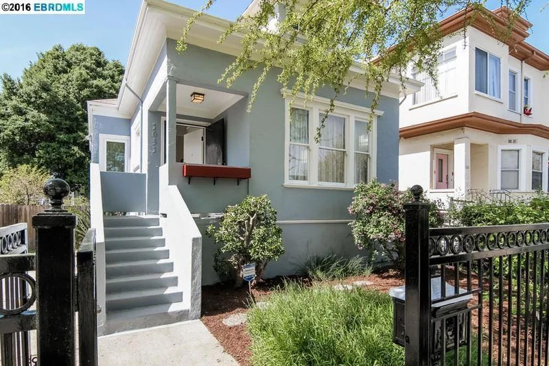 1031 Chestnut St., Oakland, CA 94607