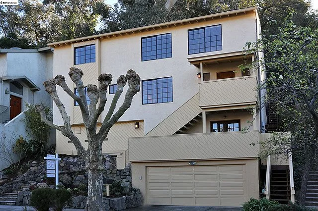 1155 Holman Rd, Oakland, CA 94610-2512
