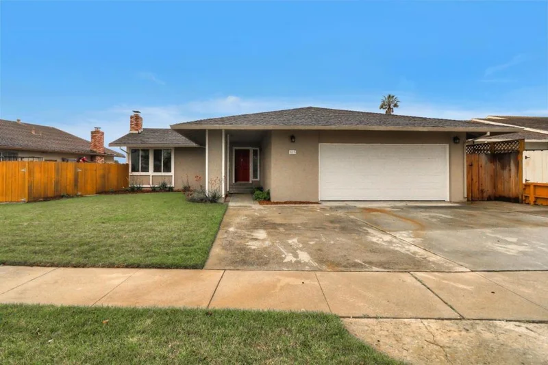615 Seneca, Salinas, CA 93906