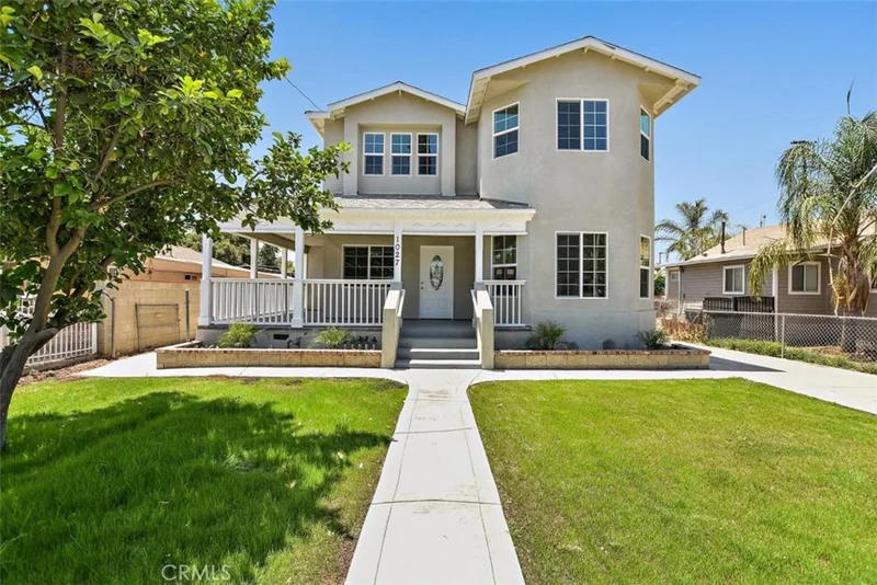 1027 6th, Redlands, CA 92374