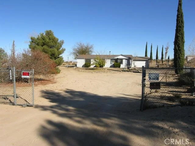 6194 Candy, Phelan, CA 92371