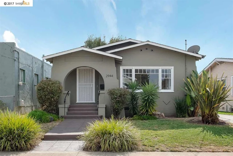 2944 60th Ave, Oakland, CA 94605