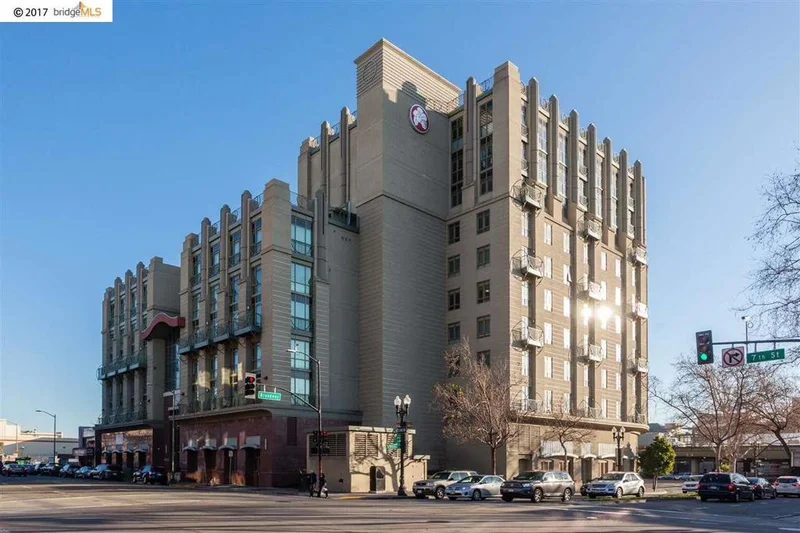 423 7th St. #511, Oakland, CA 94607