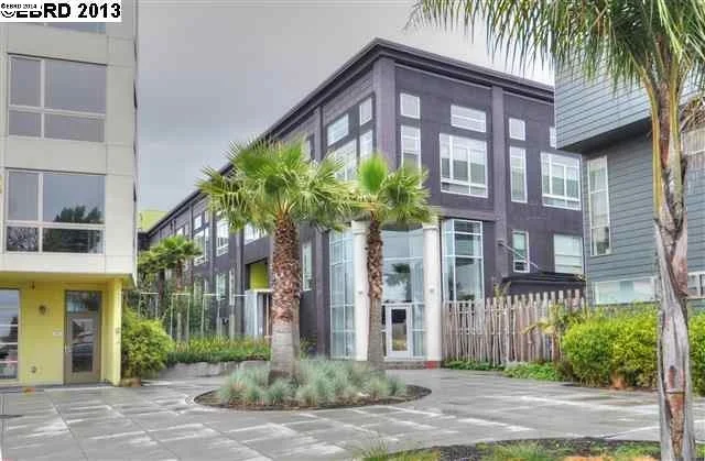 1247 Pine St, Oakland, CA 94607-1446