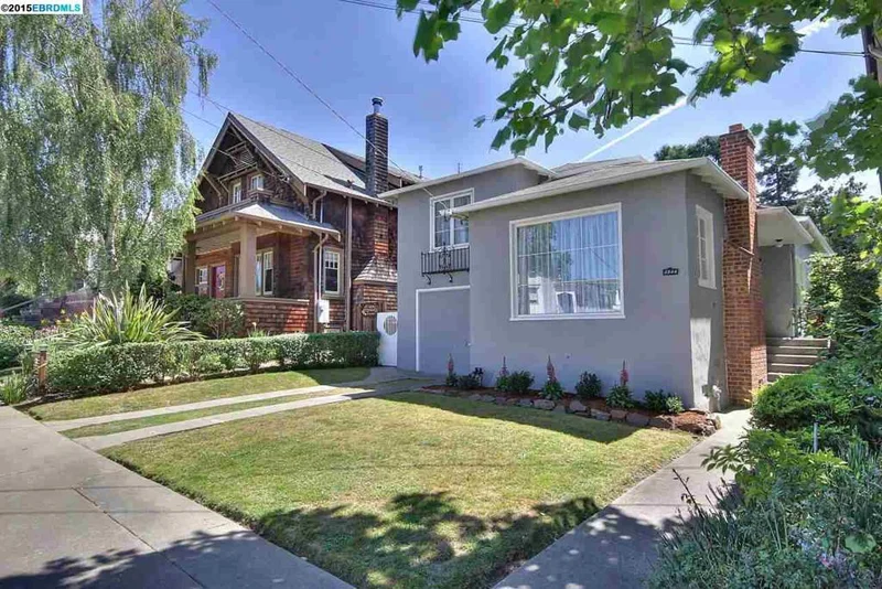 4244 Montgomery Street, Oakland, CA 94611