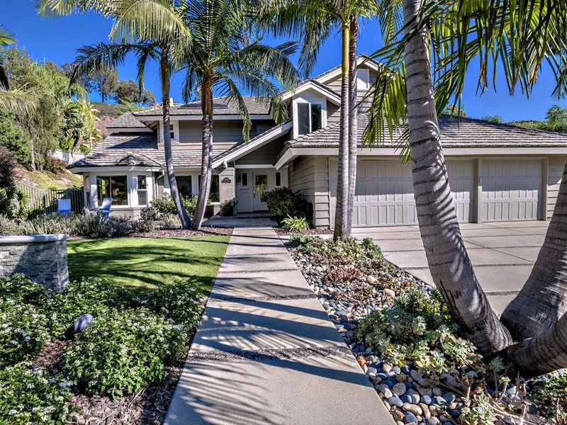 12487 Kingspine Ave., San Diego, CA 92131