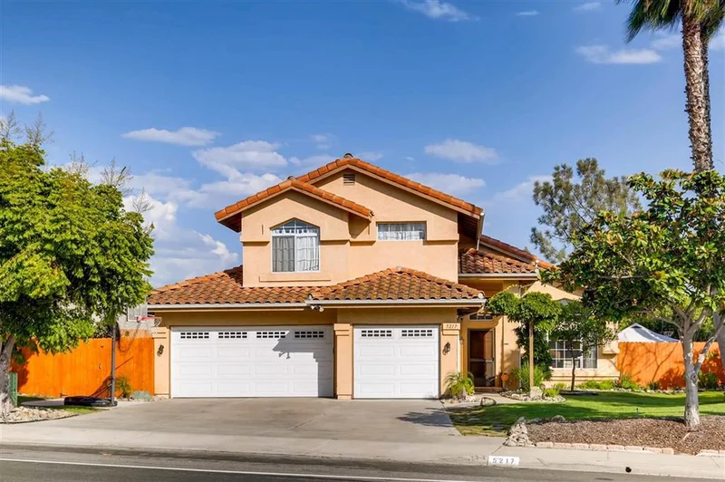 5217 Alamosa Park Dr, Oceanside, CA 92057