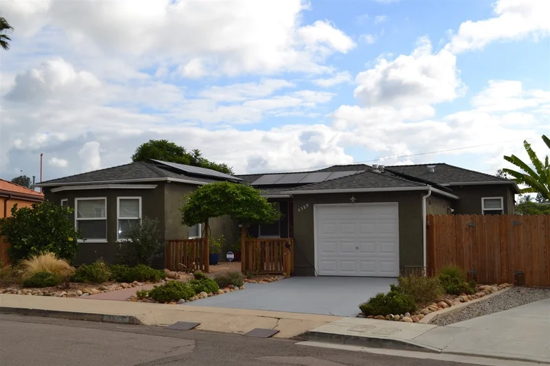 4589 Highland Ave., San Diego, CA 92115