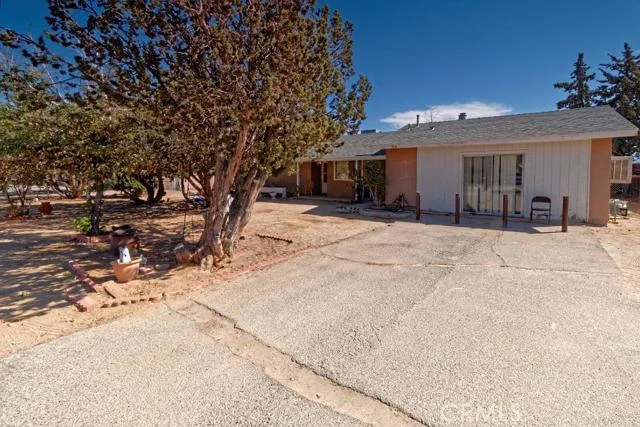 7745 E, Hesperia, CA 92345