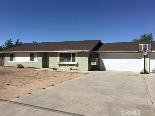 8820 4th, Hesperia, CA 92345